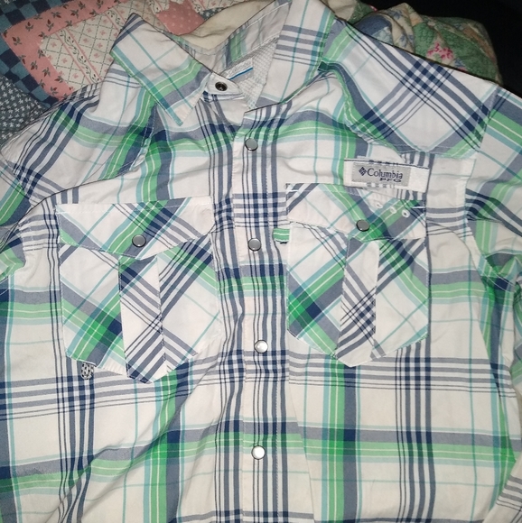 Men's Long sleeve Columbia PFG button up shirt - Picture 2 of 3